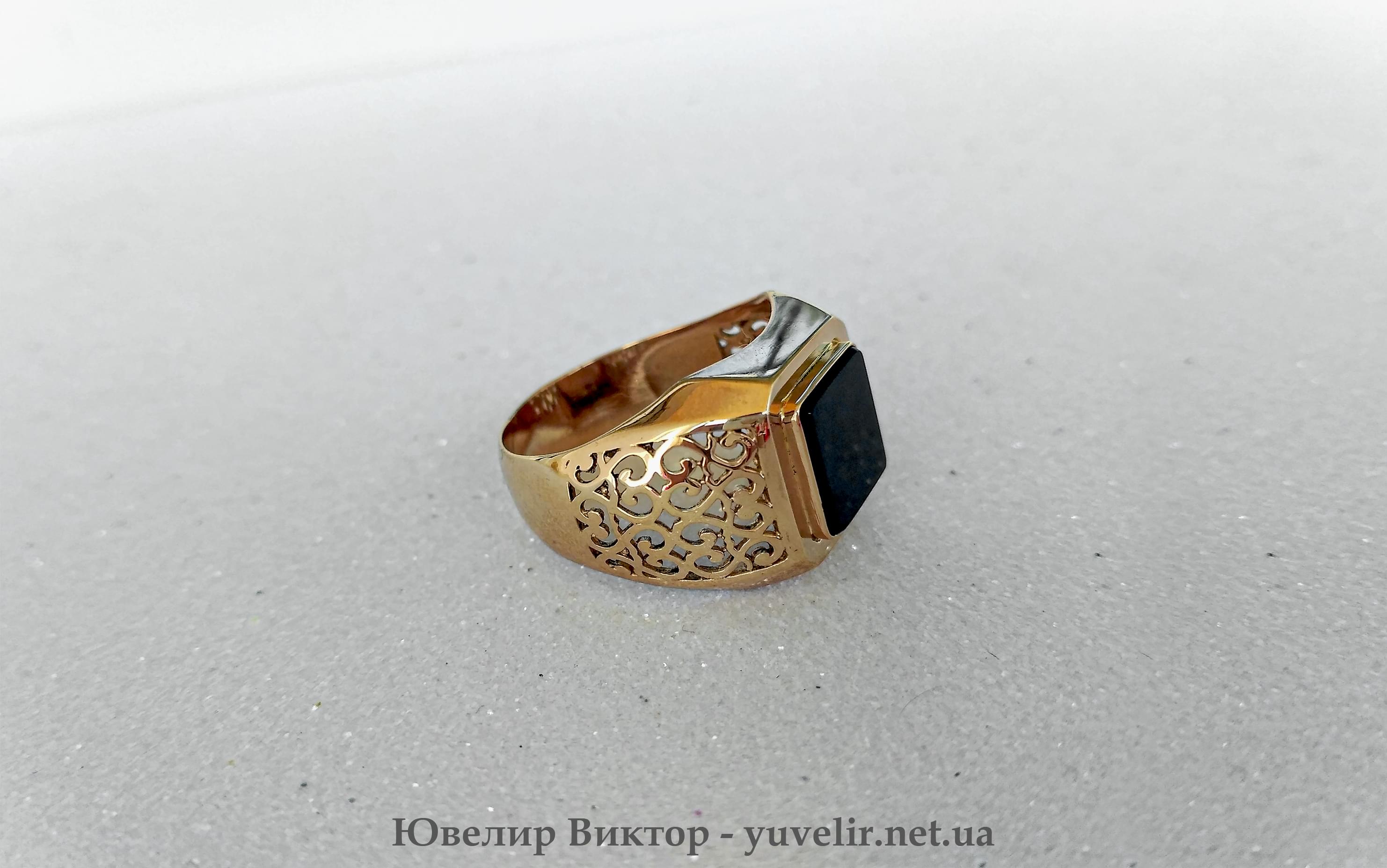 Купить мужской перстень с черным Ониксом